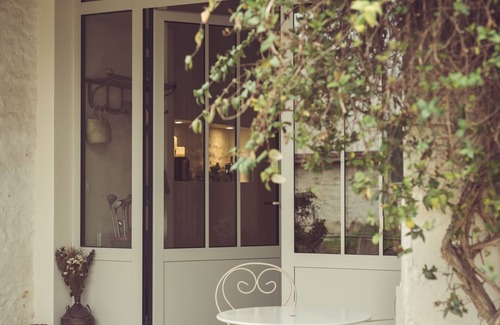 Chablis Cottage | Maison d'hôtes au pied du Bief au coeur de Chablis