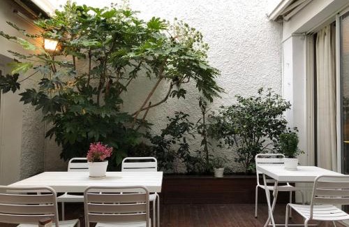 Bordeaux Golden Triangle House | Maison d'hôtes Bordeaux Centre Le Patio de l'Intendance