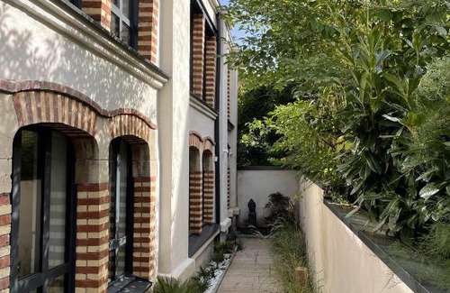 Vandoeuvre-les-Nancy Bed & Breakfast | Maison d'hotes L'atelier du Charmois