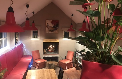 Campan Hotel | Maison d'hoursentut