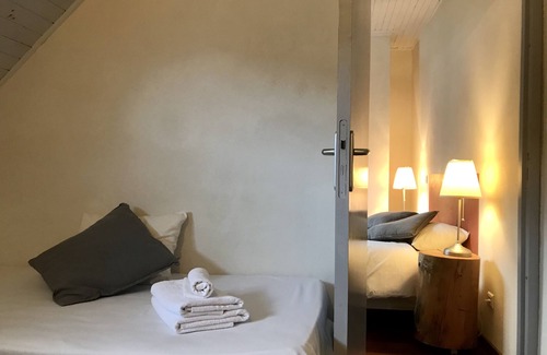 Campan Hotel | Maison d'hoursentut