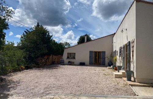 Roquebrun Villa | Maison d'Izzy, villa with private swimming pool and outdoor kitchen