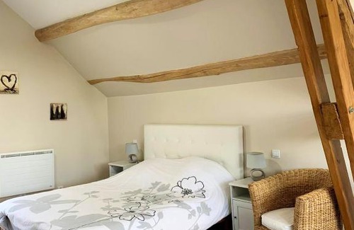 Touquin House | Maison d'une chambre avec piscine partagee jardin clos et wifi a Touquin