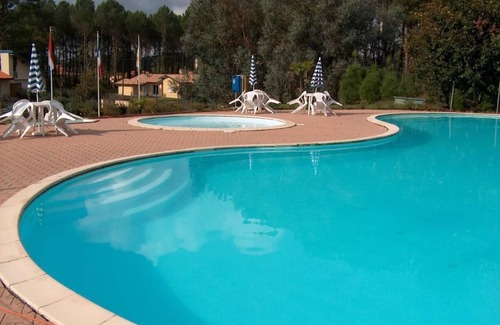 Saint-Julien-en-Born House | Maison Dans une Résidence Vacances Avec Piscine ,tennis,terrain de Basket