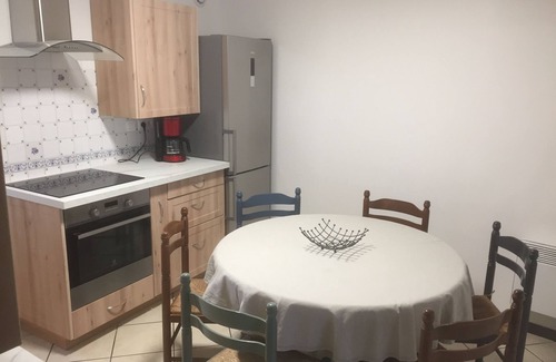 Masclat House | Maison Dans Hameau Pittoresque Très Calme