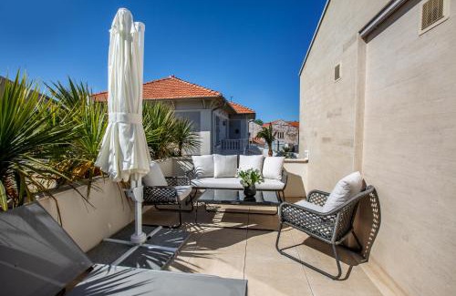 Saint-Tropez City Centre Apartment | Maison Danube