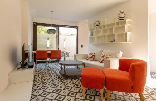 Saint-Tropez City Centre Apartment | Maison Danube