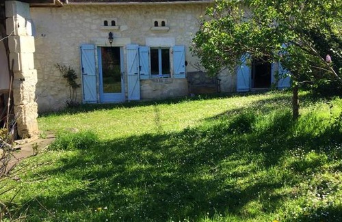 Rioux-Martin House | Maison de 3 chambres avec terrasse amenagee a Rioux Martin