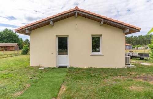 Biscarrosse House | Maison de 40m² à Biscarrosse - Proche lac, pistes cyclables, plage - Accueille 4 pers. - Animaux OK - FR-1-319-484