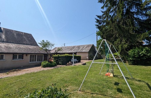 Preaux House | Maison de Bourg avec Grand Jardin, Salle de Jeux et Confort Moderne – Près des Châteaux de la Loire - FR-1-591-161