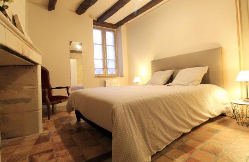 Le Vieil-Bauge House | Maison de bourg cosy avec cour privée, proche Zoo de la Flèche et bords de Loire, idéale famille/am. - FR-1-622-29