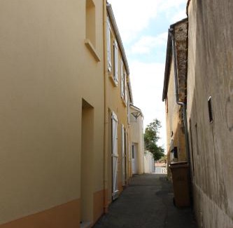 Talmont-Saint-Hilaire House | maison de bourg
