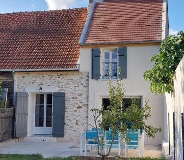 Dammartin-sur-Tigeaux House | Maison de charme 80m2, havre de paix à 20 minutes de Disney, 1 heure de Paris