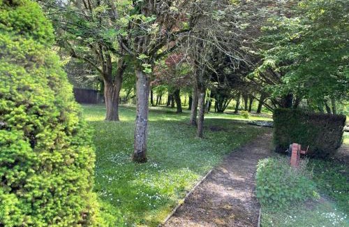 Huisseau-sur-Mauves Villa | Maison de campagne familiale sur la route des Châteaux