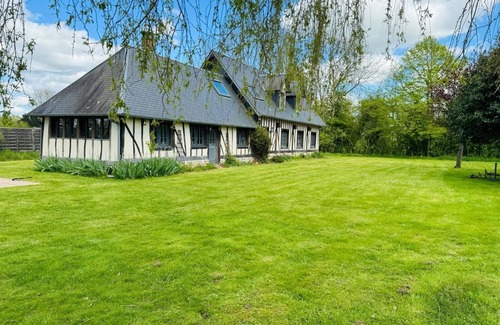 La Roussiere House | Maison de Campagne Avec Piscine et Terrain de Sport
