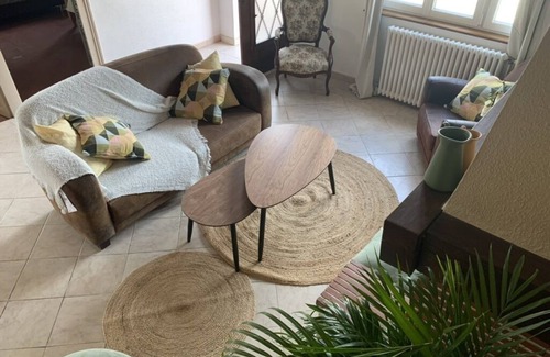 Saint-Viatre House | Maison de Campagne Confortable en Sologne, vue sur L'étang