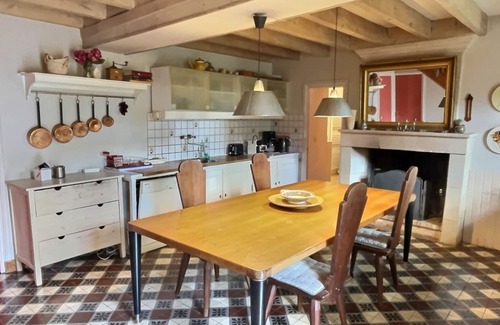 Sammarcolles House | Maison de Campagne au Calme, Idéale Pour les Familles et les Groupes