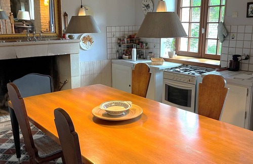 Sammarcolles House | Maison de Campagne au Calme, Idéale Pour les Familles et les Groupes