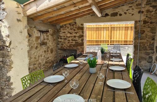 Saint-Michel-Mont-Mercure House | Maison de campagne HDH - Charme et moderne - Proche du Puy duFou