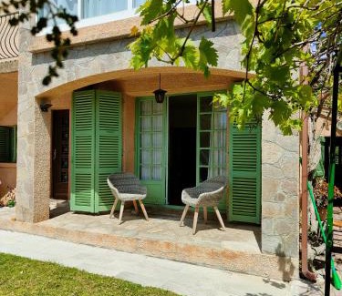Aleria House | Maison de campagne piscine et jardin privatifs près de la plage