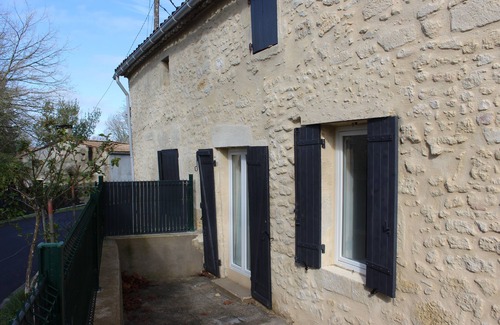 Montcaret House | Maison de Campagne Rénovée de 140m², Pouvant Accueillir 6 Personnes