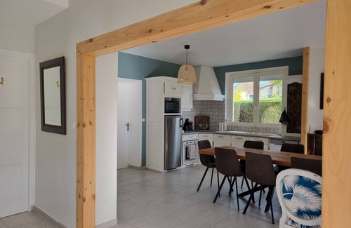Grandcamp-Maisy House | Maison de Caractère Avec Jardin Proche mer