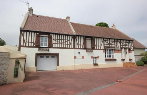 Langrune-sur-Mer House | Maison de caractère Caprice Normand, jardin clos, 7min à pied des plages