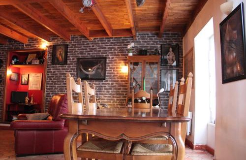 Aigrefeuille-d'Aunis House | Maison de charme, d'artiste, décoration brocante