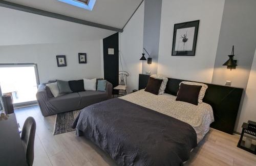 Messas House | Maison de charme avec terrasse et jardin clos à Messas - FR-1-590-568