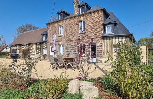 Danestal House | Maison de Charme - Piscine Chauffée - 8 Personnes
