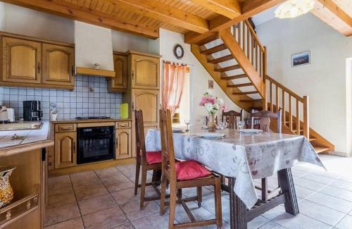 Mesquer House | Maison de Charme Proche Côte avec Jardin, 3 Chambres & Equipements Bébé - FR-1-306-1068