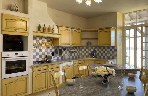 Pierrefitte-sur-Loire House | Maison de famille au cœur du Bourbonnais, 18ème siècle, charme et confort, proche loisirs et commerces - FR-1-489-387