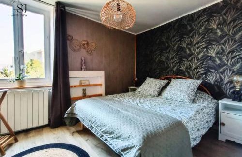 Les Roches-de-Condrieu Villa | Maison de village avec terrasse et espace de plaisance au bords du Rhône
