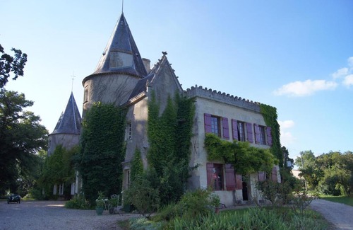 Lugon-et-l'ile-du-Carney House | Maison de Bastien