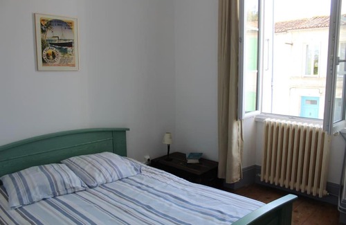 Mortagne-sur-Gironde House | Maison de l'éclusier