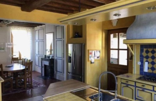 Beugnon House | Maison de Maître de Caractère - Piscine Chauffée