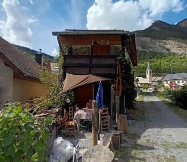 La Condamine-Chatelard House | Maison de montagne 2 à 8 couchages proche Barcelonette