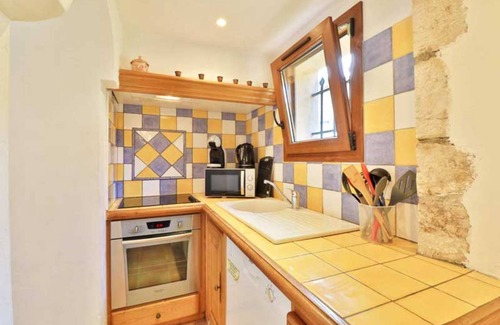 Le Bar-sur-Loup Apartment | Maison De Noelie RDJ, Le Bar Sur Loup, France