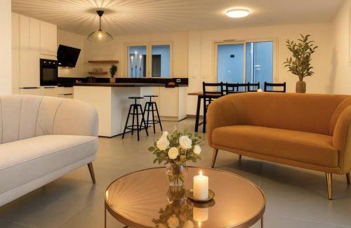 Chateau-Gaillard Villa | Maison de Standing 3 Chambres Parking Spacieux