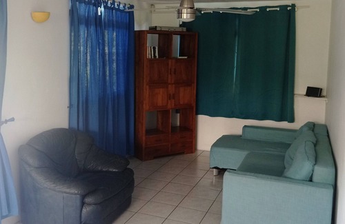 Punaauia House | Maison de Vacances 3 Chambres Avec Piscine et Accès mer