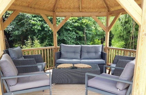 Courtaoult House | Maison de Vacances Avec Piscine en Val D'armance