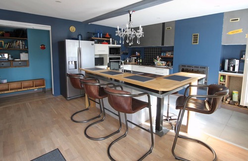 Courtaoult House | Maison de Vacances Avec Piscine en Val D'armance