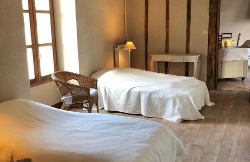 Belabre House | Maison de vacances avec piscine partagée dans le Parc de la Brenne, linge et ménage inclus - FR-1-591-199