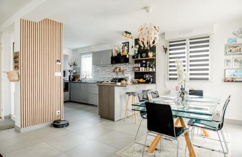 Miniac-Morvan House | Maison de Vacances Familiale à 15 minutes de Saint-Malo