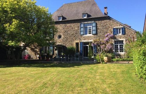 Lustin House | Maison de vacances, Gîte "Le vieux Logis" à Profondeville