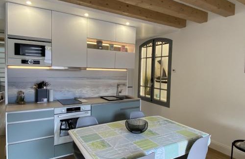 Fouras House | Maison de vacances rénovée avec jardin, proche centre et plages de Fouras, 5 pers, tout équipé - FR-1-709-34