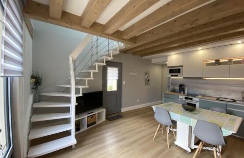 Fouras House | Maison de vacances rénovée avec jardin, proche centre et plages de Fouras, 5 pers, tout équipé - FR-1-709-34
