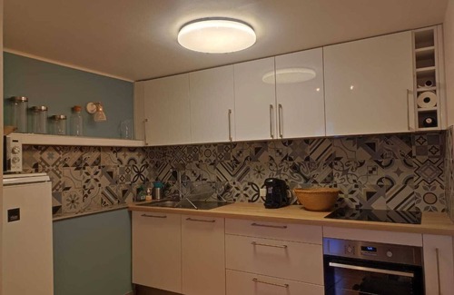 La Roquebrussanne Apartment | Maison de Village Cosy 1 à 4 Personnes
