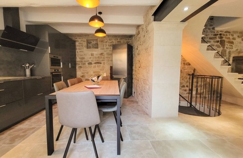 Saint-Restitut Ski Chalet | Maison de village, avec piscine, Saint-Restitut