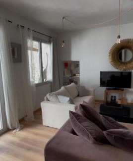 Montpeyroux House | Maison de village entière centre Montpeyroux 34150
